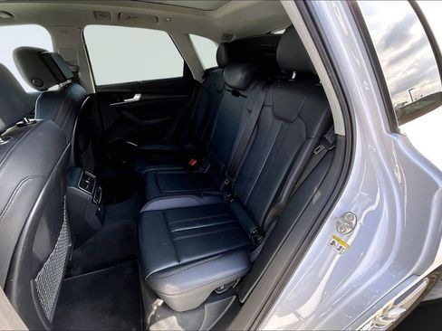 Used 2018 Audi Q5 2.0T Premium Plus w/ Premium Plus Package image 19