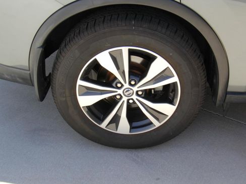 Used 2020 Nissan Murano S FWD image 27