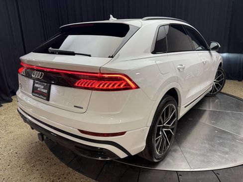 Used 2019 Audi Q8 Prestige image 9