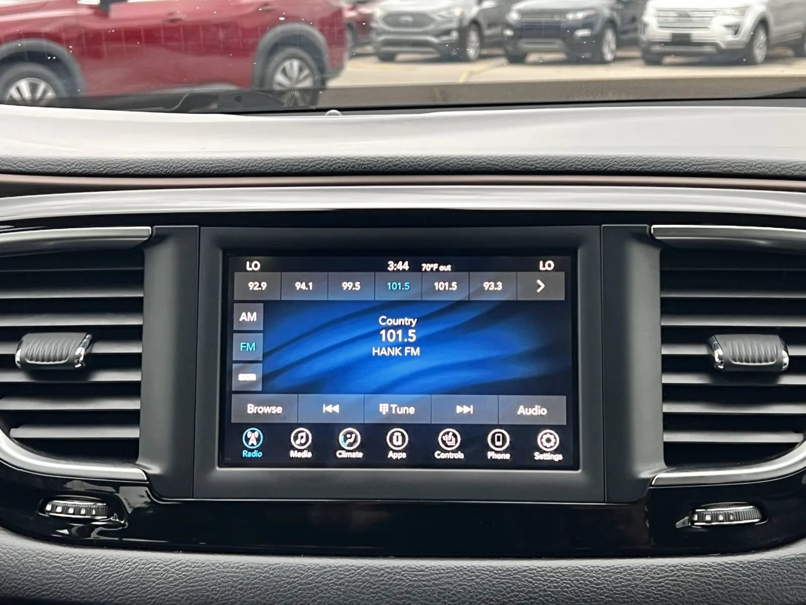 Used 2019 Chrysler Pacifica Touring-L FWD image 29