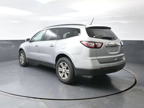 Used 2015 Chevrolet Traverse LT FWD image 9
