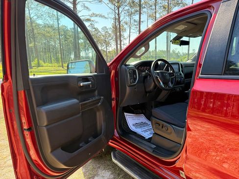 Used 2020 Chevrolet Silverado 1500 RST w/ All-Star Edition AWD/4WD image 11
