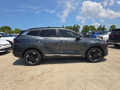 New 2027 Kia Sportage EX FWD image 9