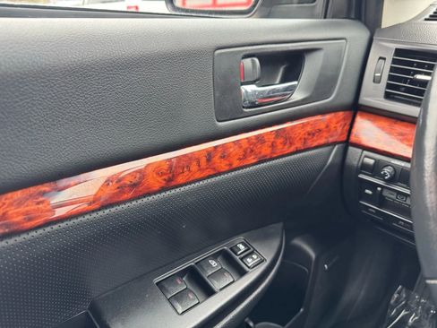 Used 2012 Subaru Legacy 3.6R Limited image 26