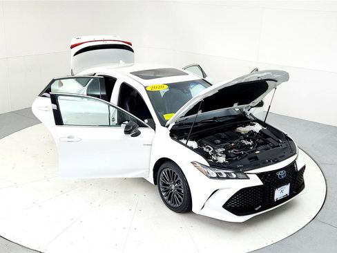 Certified 2020 Toyota Avalon XSE image 21