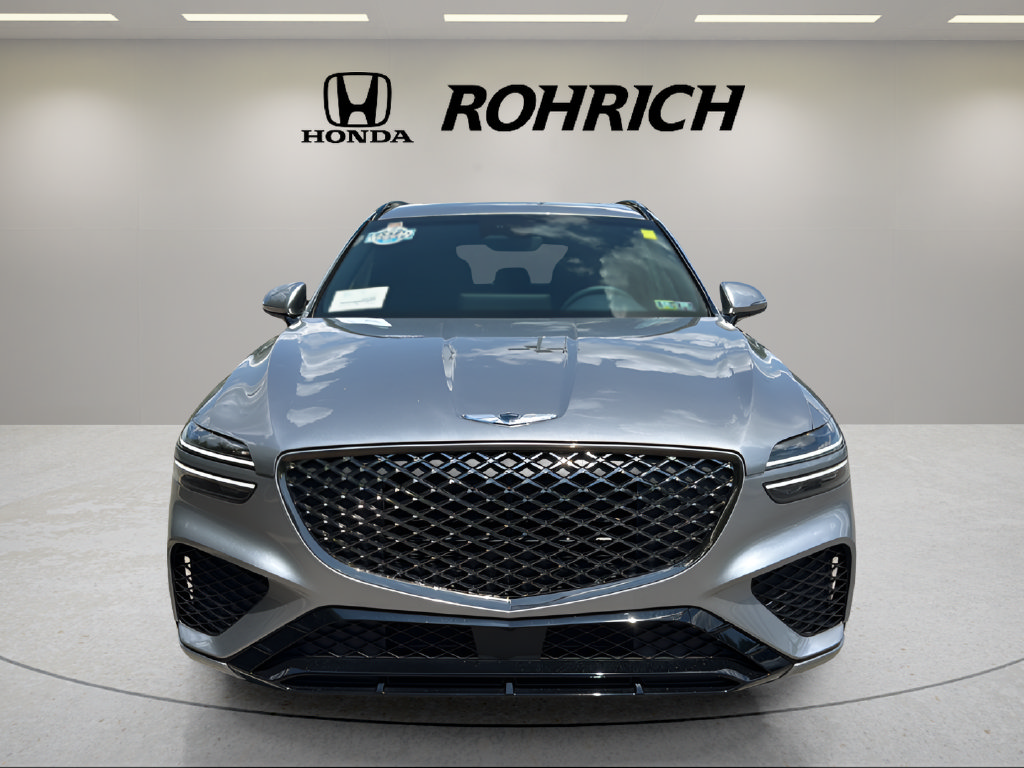 Used 2025 Genesis GV70 3.5T Sport AWD/4WD image 2