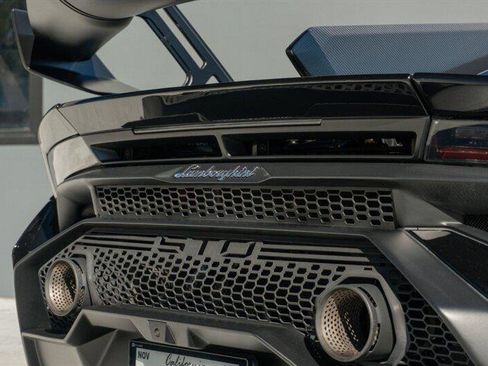 Used 2021 Lamborghini Huracan STO image 45