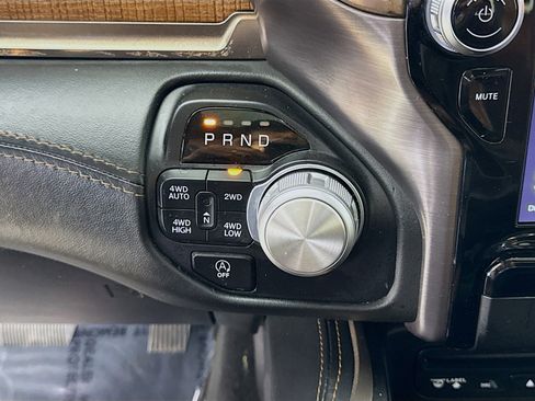 Used 2019 RAM 1500 Limited AWD/4WD image 17
