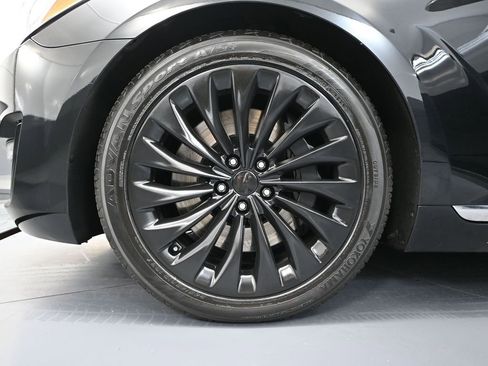 Used 2017 Genesis G90 3.3T Premium image 16