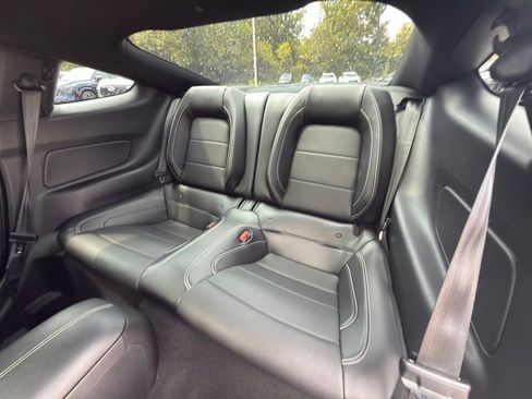 Used 2021 Ford Mustang Shelby GT500 w/ Technology Package RWD image 15