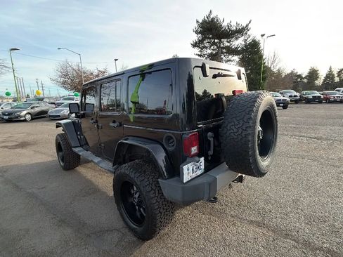 Used 2011 Jeep Wrangler Unlimited 70th Anniversary w/ Connectivity Group image 5