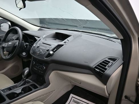 Used 2018 Ford Escape SE image 10