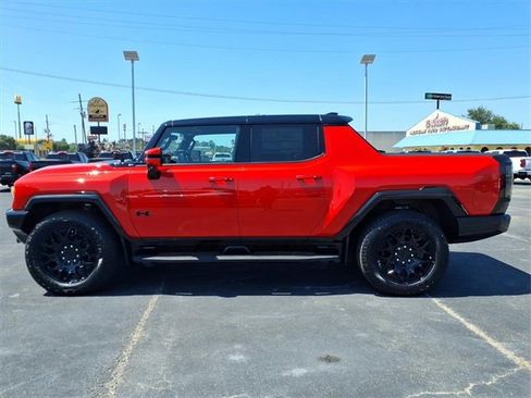 New 2025 GMC Hummer EV 3X w/ LPO, Illumination Package image 10