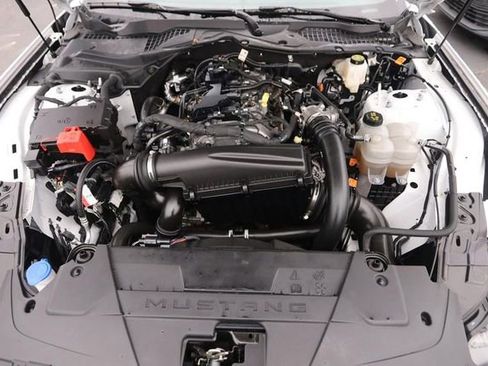 Used 2025 Ford Mustang Coupe RWD image 23