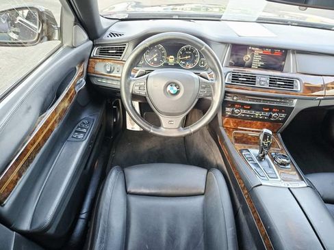 Used 2015 BMW 750i RWD image 8