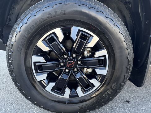 Used 2024 Nissan Frontier PRO-4X w/ Pro Convenience Package image 7