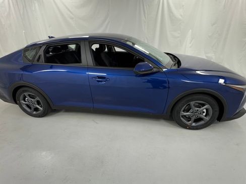 New 2026 Kia K4 FWD image 2