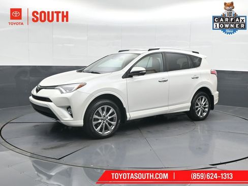 Used 2017 Toyota RAV4 Platinum image 7