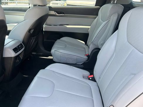 Used 2025 Hyundai Palisade SEL FWD image 14