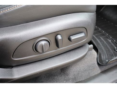 Used 2019 Chevrolet Traverse Premier w/ LPO, Blackout Package image 25