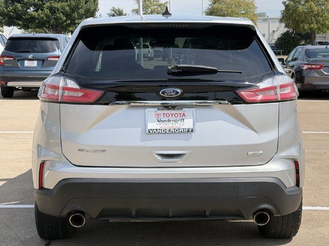Used 2019 Ford Edge SE FWD image 5