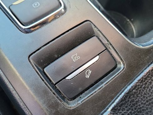 Used 2018 Ford Fusion SE w/ Equipment Group 601A image 22