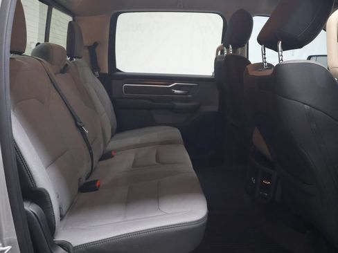 Used 2019 RAM 1500 Big Horn AWD/4WD image 12