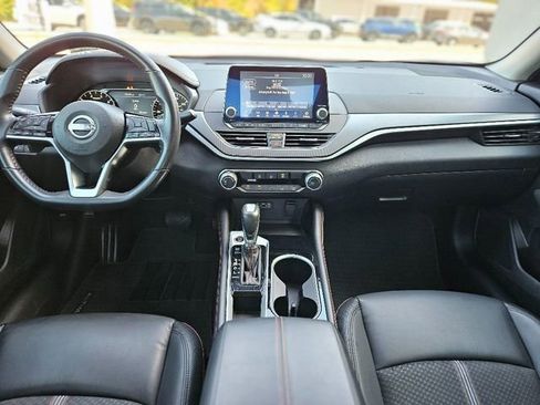 Certified 2024 Nissan Altima 2.5 SR image 15