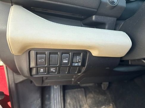 Used 2019 Subaru Ascent Touring w/ Popular Package #2A AWD/4WD image 19