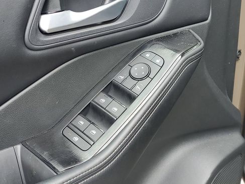 Used 2025 Nissan Rogue SV AWD/4WD image 21