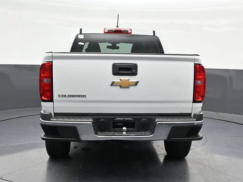 Used 2019 Chevrolet Colorado W/T w/ WT Convenience Package RWD image 4