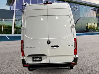 Used 2025 Mercedes-Benz Sprinter 2500 video 4
