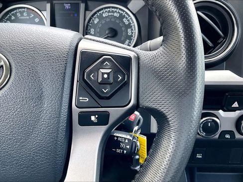 Used 2017 Toyota Tacoma SR5 w/ Tow Package AWD/4WD image 24