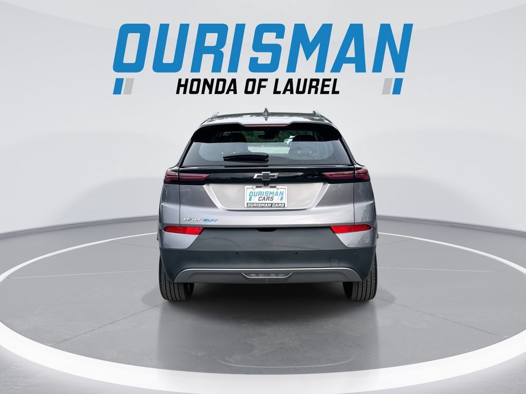 Used 2023 Chevrolet Bolt EUV Premier w/ Sun & Sound Package FWD image 7