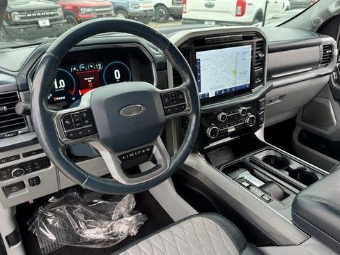 Used 2021 Ford F150 Limited image 3