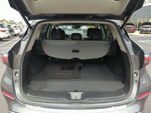 Certified 2022 Nissan Murano SL w/ SL Moonroof Package AWD/4WD image 19