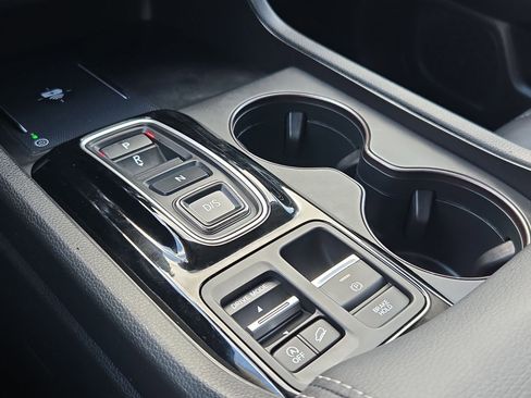 Used 2024 Honda Pilot EX-L image 25