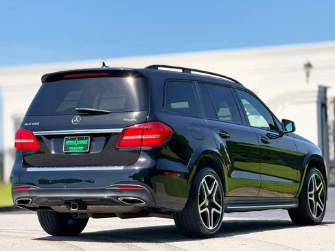 Used 2017 Mercedes-Benz GLS 550 4MATIC w/ Driver Assistance Package image 11