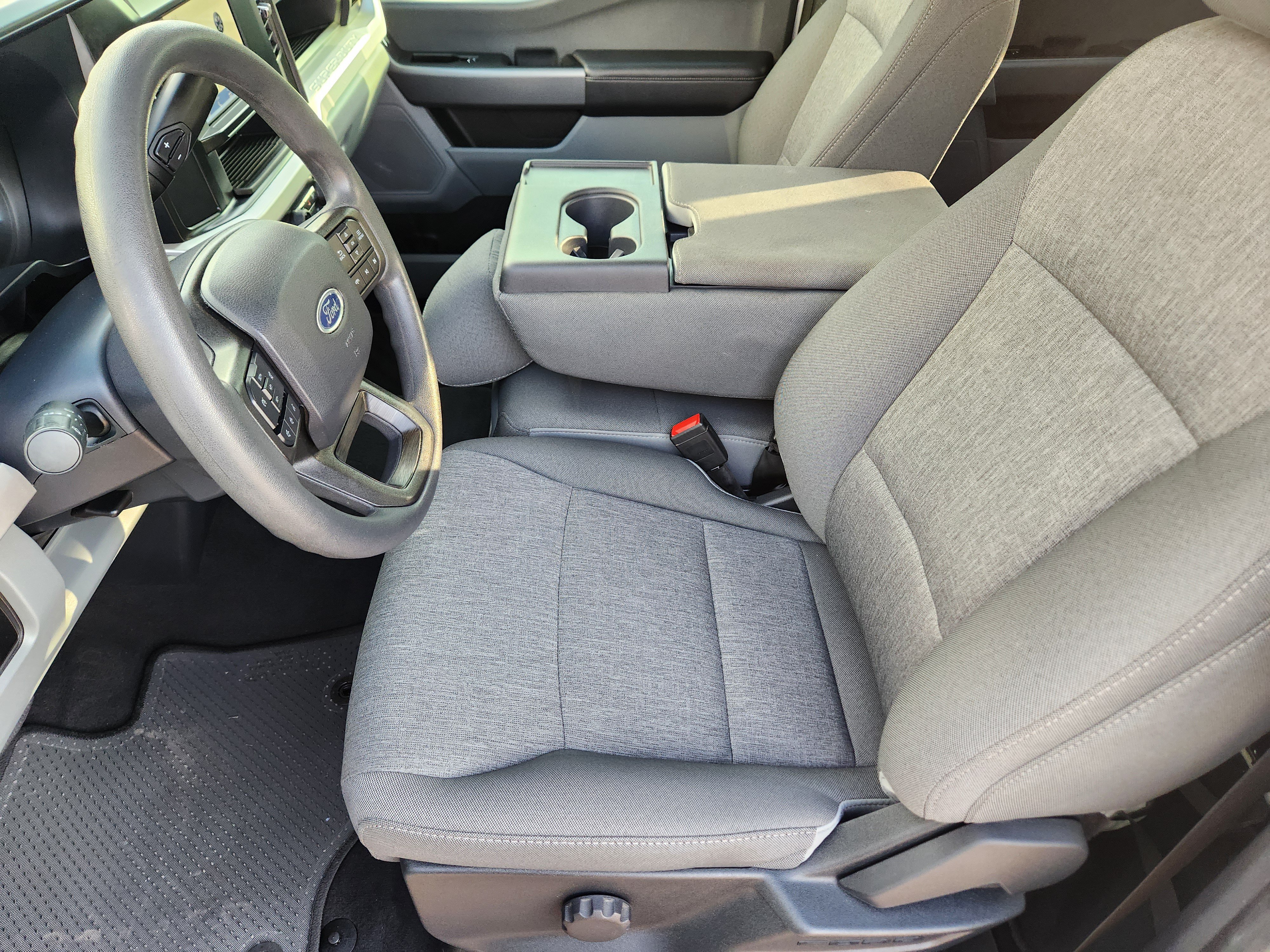 Used 2025 Ford F250 XL w/ STX Appearance Package AWD/4WD image 9