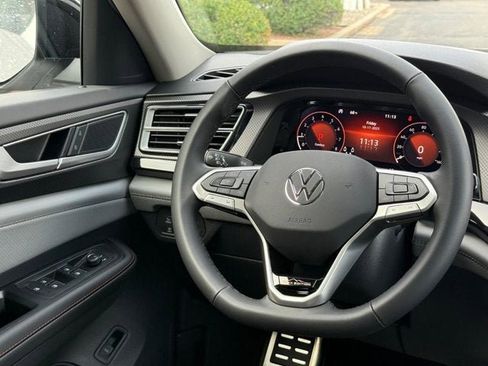New 2026 Volkswagen Atlas Peak Edition AWD/4WD image 10