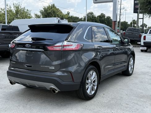 Used 2019 Ford Edge Titanium FWD image 6