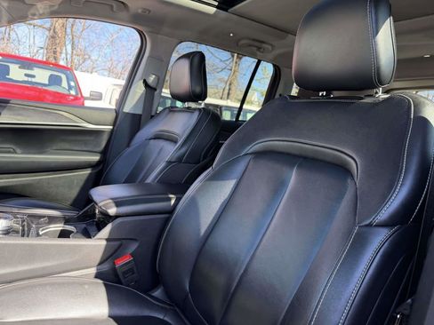 Used 2022 Jeep Grand Cherokee Limited 4xe image 14