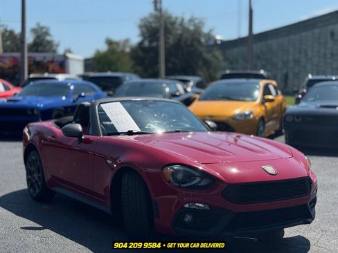 Used 2017 FIAT 124 Spider Abarth RWD image 12