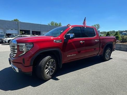 Used 2023 GMC Sierra 1500 Denali AWD/4WD image 3