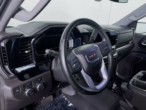 Certified 2025 GMC Sierra 1500 Elevation AWD/4WD image 7