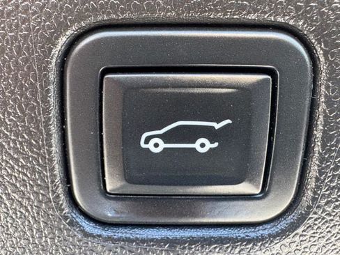 Used 2020 Chevrolet Blazer RS AWD/4WD image 28