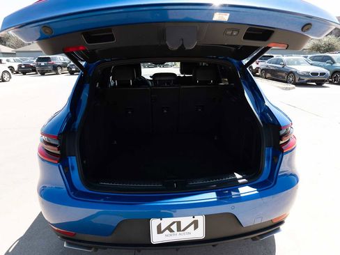 Used 2017 Porsche Macan image 30