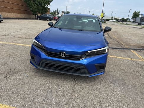 Used 2023 Honda Civic Sport image 13