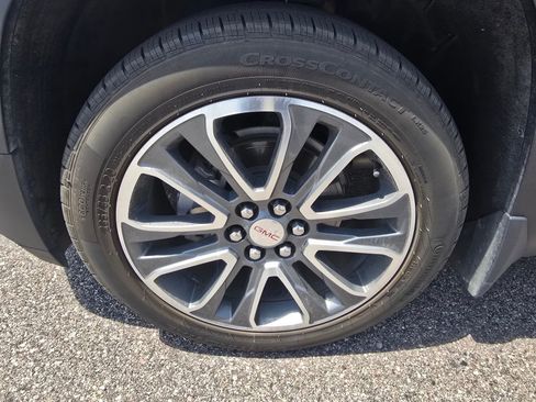 Used 2017 GMC Acadia SLT AWD/4WD image 9