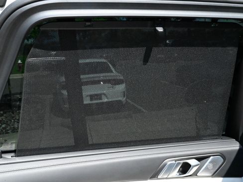 Used 2022 BMW X5 M50i w/ Executive Package AWD/4WD image 41